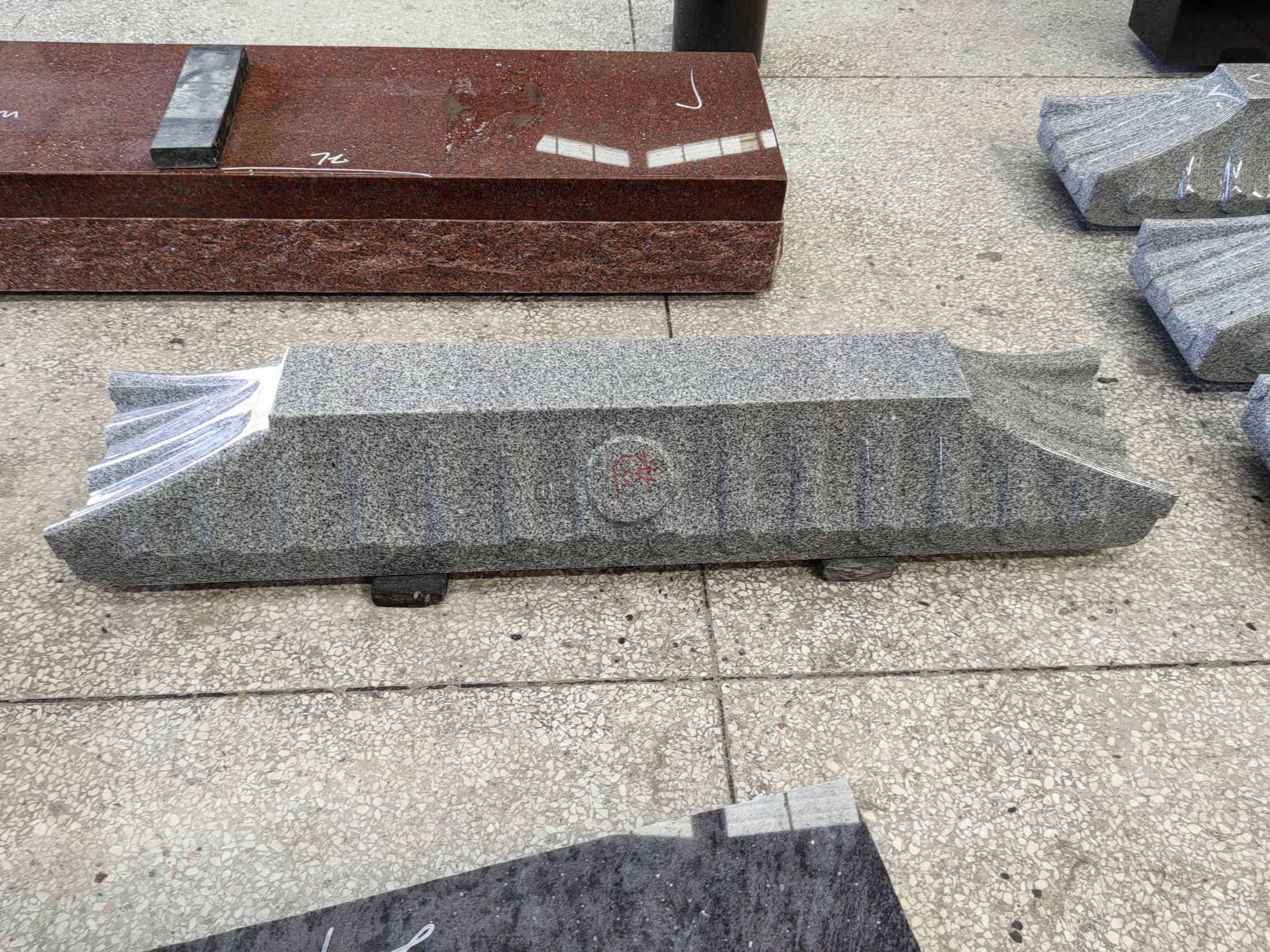 MONUMENT DESIGN & SPECIFICATIONS