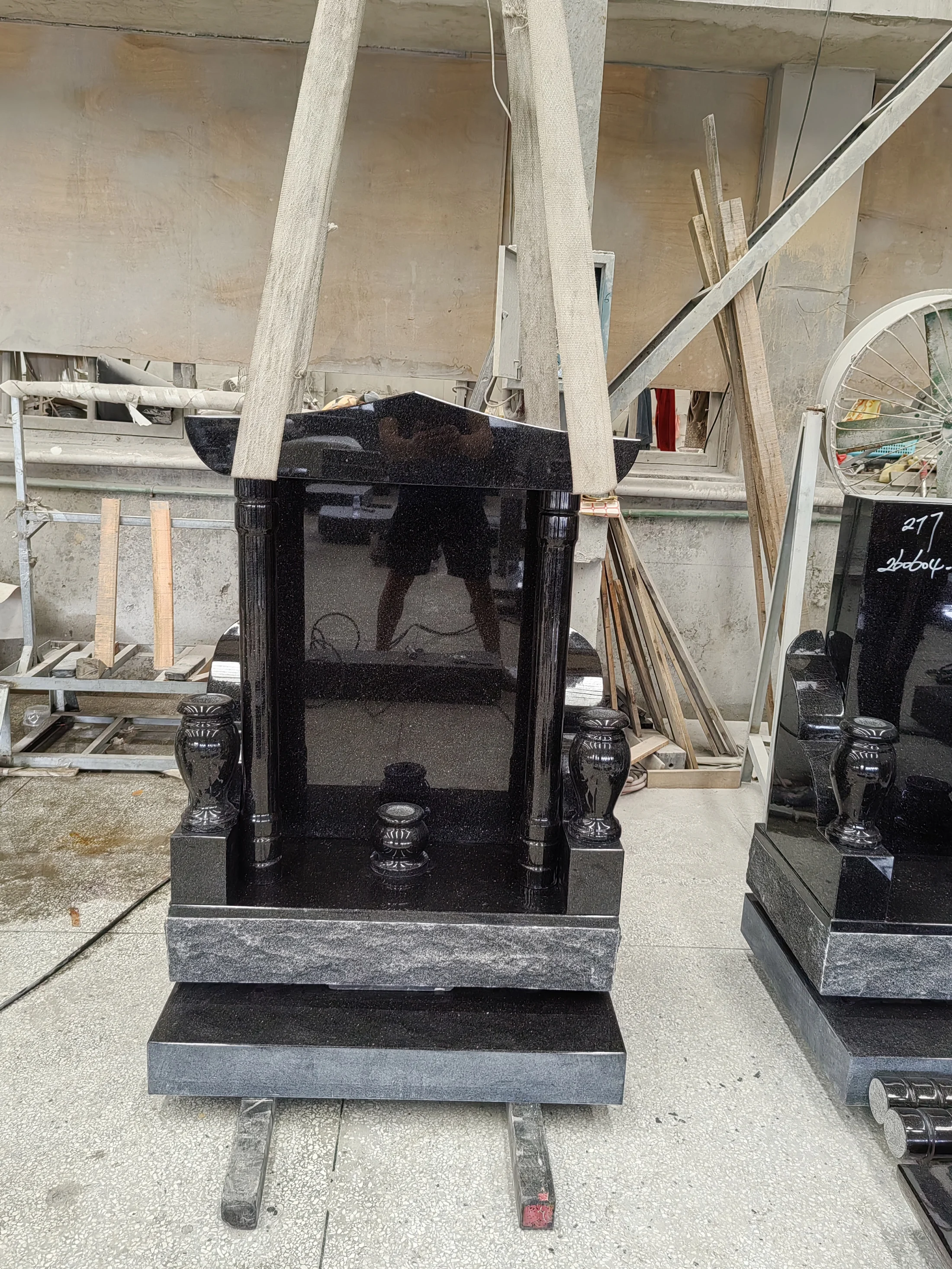MONUMENT DESIGN & SPECIFICATIONS