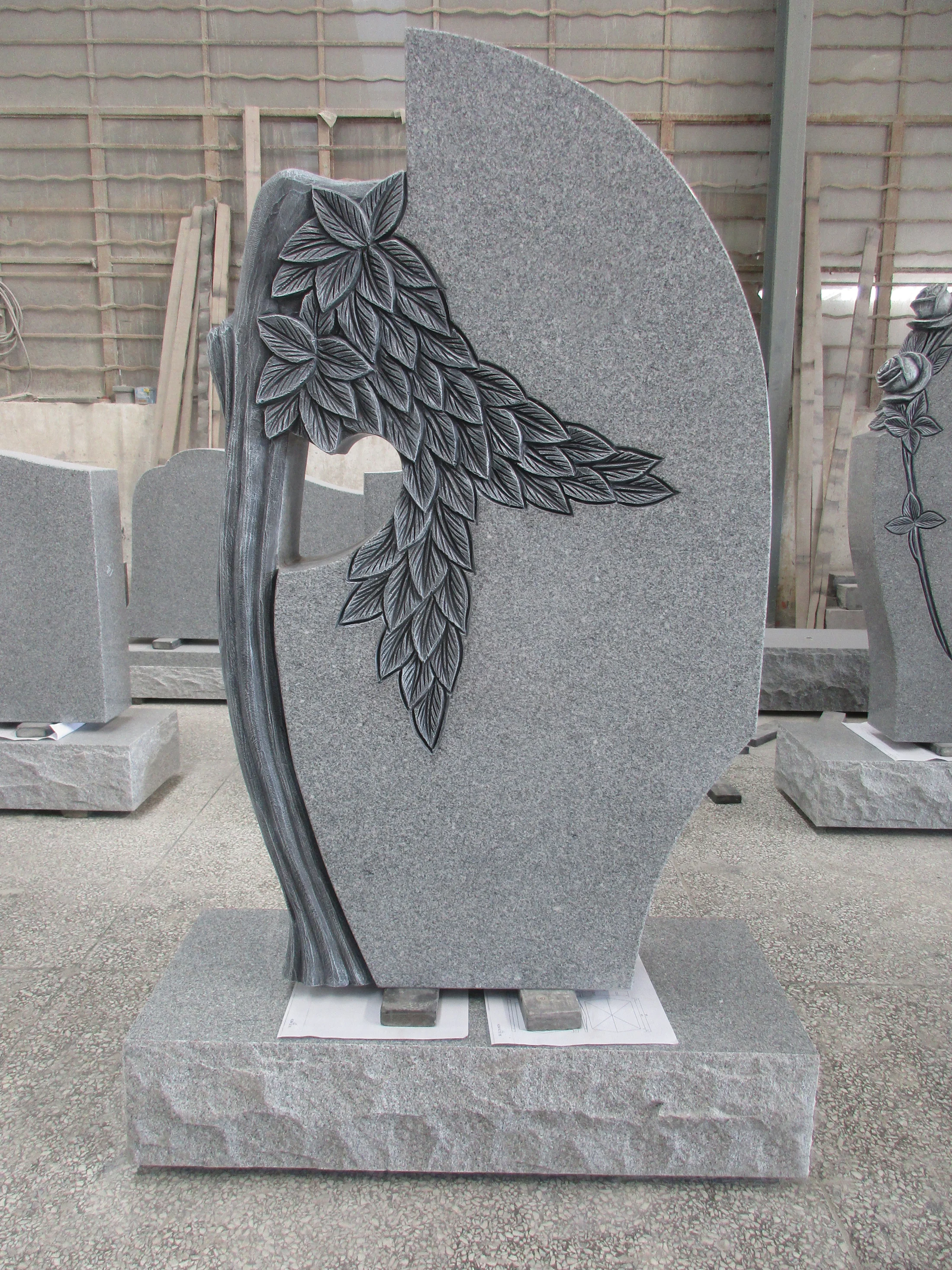 Leaf Vine Deep Relief Carving Irregular Tombstone
